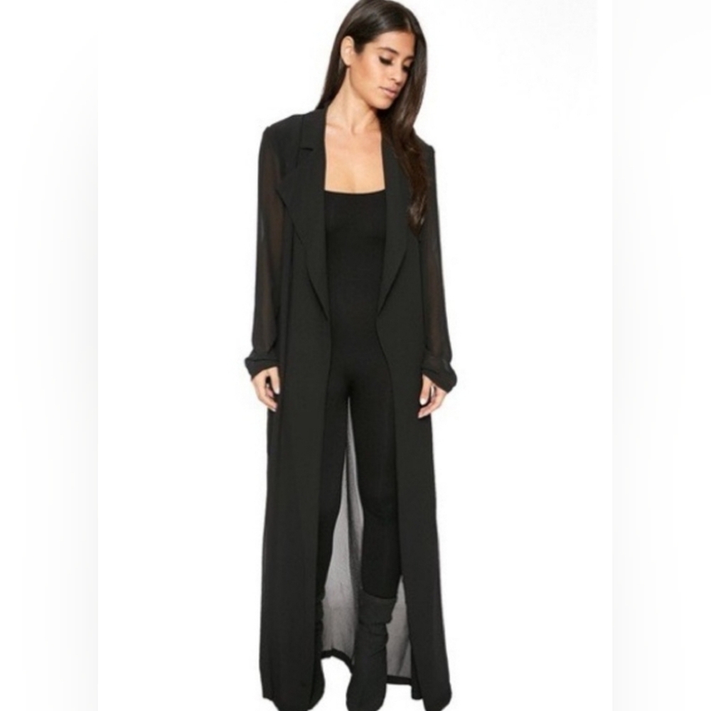 Elegant Black Trenchcoat
